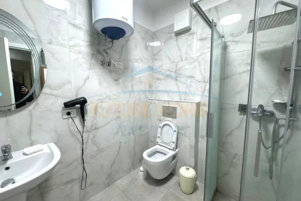 Shtepi ne shitje Apartament ne Tirane, 2+1, Mobilimi E mobiluar, Pagesa 275,000  Euro.