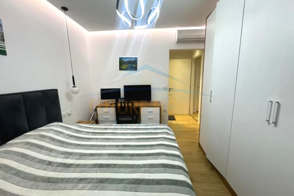 Shtepi ne shitje Apartament ne Tirane, 2+1, Mobilimi E mobiluar, Pagesa 275,000  Euro.