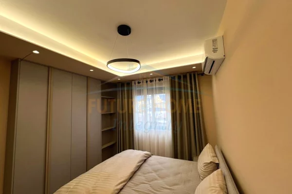 Appartamento in vendita a Tirana 2+1, Arredato