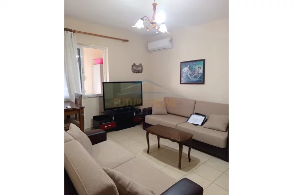 Qera, Apartament 3+1+2, Xhamia Tabakeve, Tiranë.