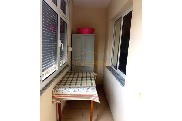 Shtepi me qera Apartament ne Tirane, 3+1, Mobilimi E mobiluar, Pagesa 780  Euro.