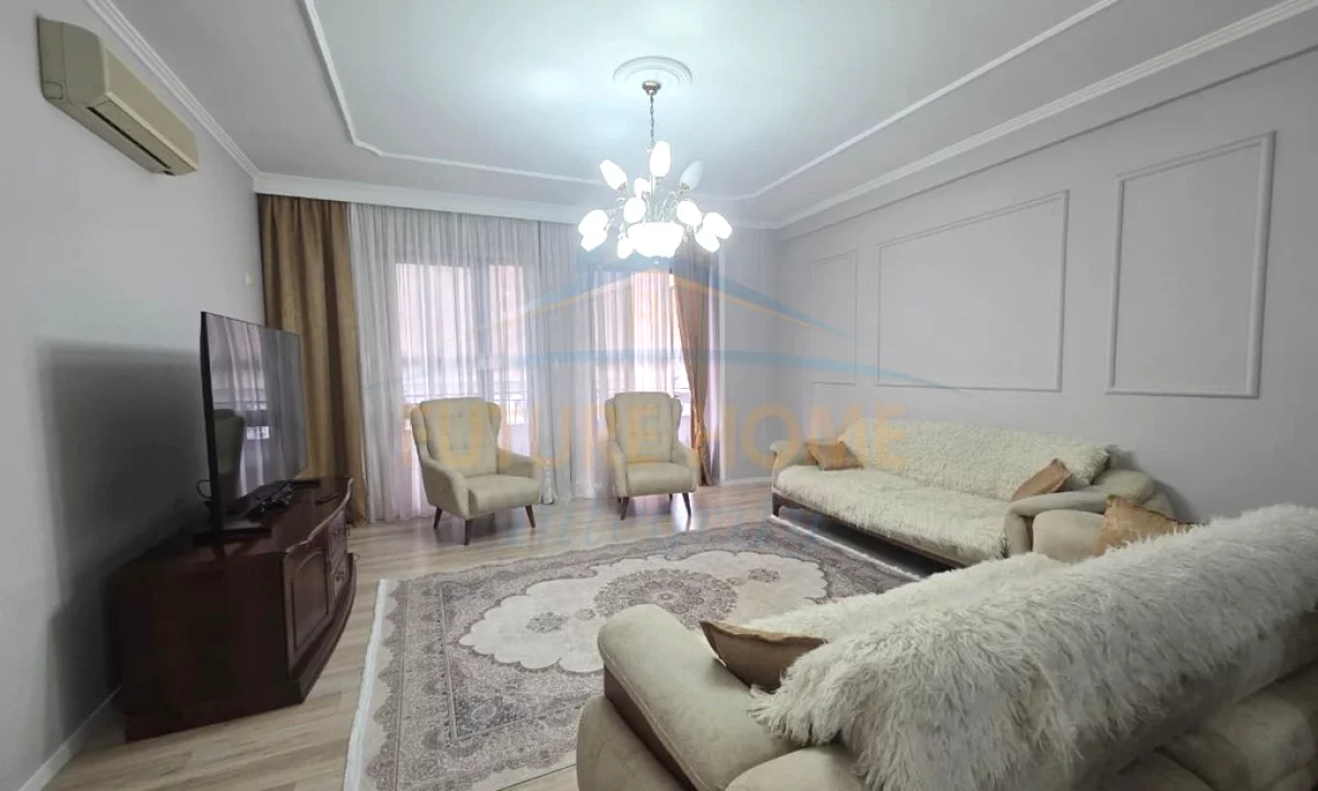 Shtepi me qera Apartament ne Tirane, 2+1, Mobilimi E mobiluar, Pagesa 680  Euro.