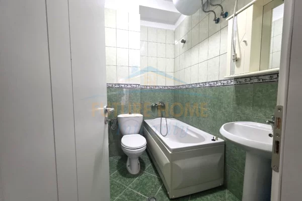 Shtepi me qera Apartament ne Tirane, 2+1, Mobilimi E mobiluar, Pagesa 680  Euro.