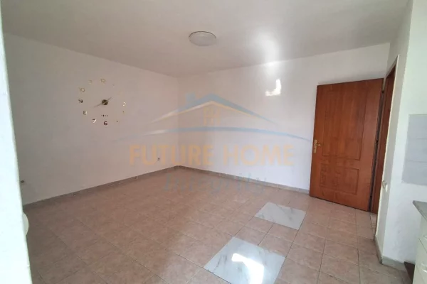 Apartment for rent in Tirana 1+1, Emty