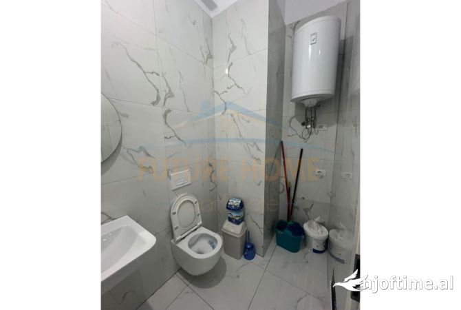 Ambient biznesi me qera 3+1 ne Tirane - 400 Euro