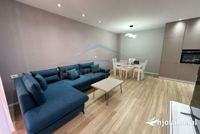 Shtepi me qera Apartament ne Tirane, 2+1, Mobilimi E mobiluar, Pagesa 700  Euro.