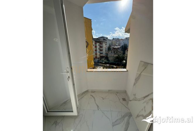 Shtepi ne shitje 1+1 ne Tirane - 103,000 Euro