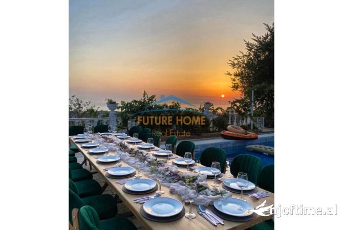 Luxury villas for sale in Durres 7+1, Furnished