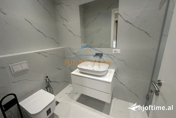 Shtepi me qera Apartament ne Tirane, 2+1, Mobilimi E mobiluar, Pagesa 1,300  Euro.