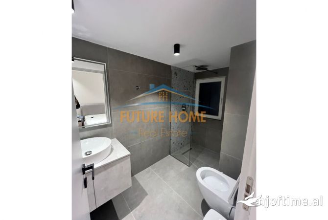 Shtepi ne shitje Apartament ne Tirane, 2+1, Mobilimi E mobiluar, Pagesa 370,000  Euro.