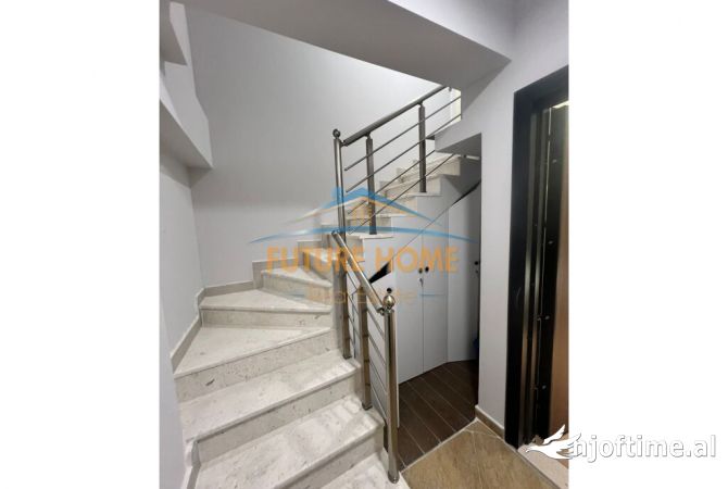 Shtepi ne shitje Apartament ne Tirane, 2+1, Mobilimi E mobiluar, Pagesa 370,000  Euro.