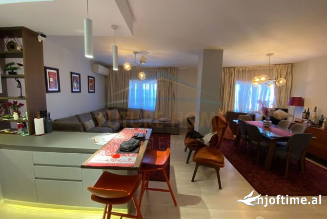 Shtepi me qera 2+1 ne Tirane - 650 Euro