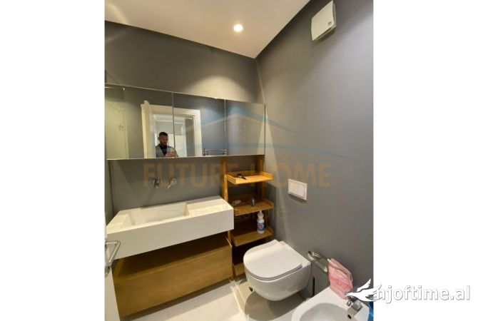 Shtepi me qera 2+1 ne Tirane - 650 Euro