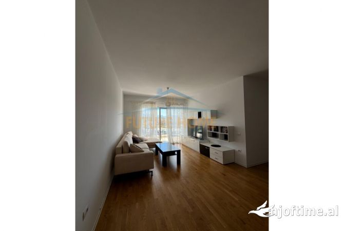 Shtepi me qera 2+1 ne Tirane - 800 Euro