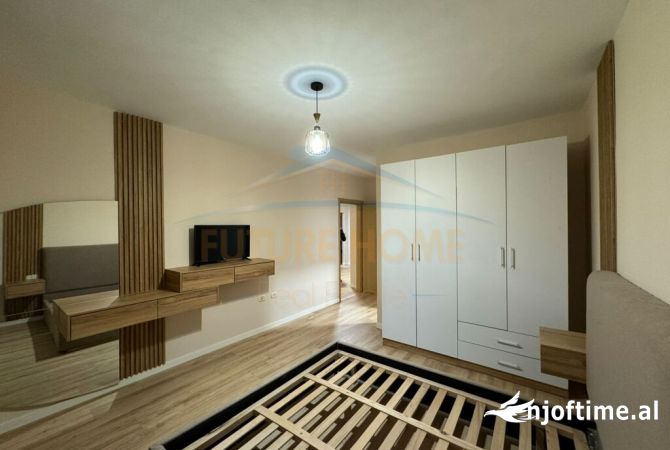Shtepi ne shitje Apartament ne Tirane, 2+1, Mobilimi E mobiluar, Pagesa 133,000  Euro.
