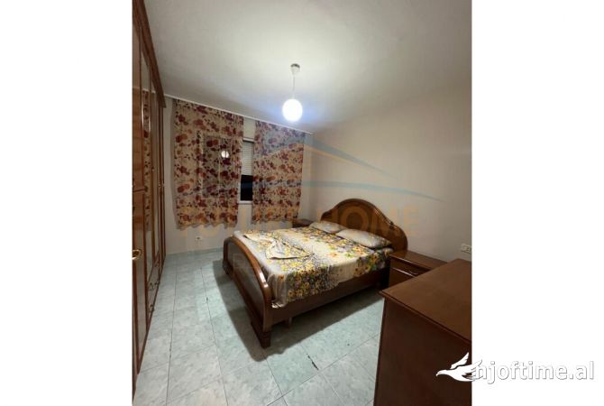 Shtepi me qera Apartament ne Tirane, 1+1, Mobilimi E mobiluar, Pagesa 450  Euro.