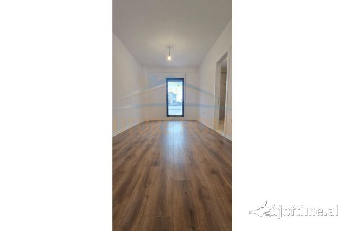 Shtepi me qera 2+1 ne Tirane - 700 Euro