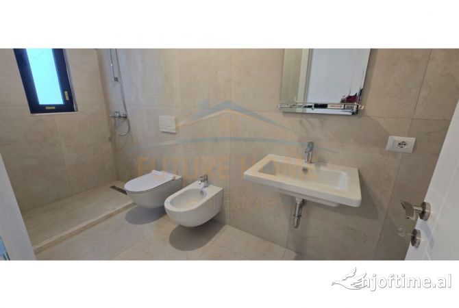 Shtepi me qera Apartament ne Tirane, 2+1, Mobilimi Pjeserisht e mobiluar, Pagesa 700  Euro.