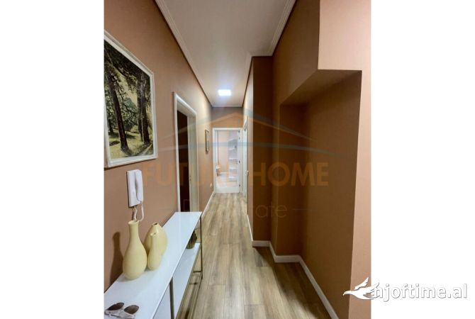 Shtepi me qera Apartament ne Tirane, 1+1, Mobilimi E mobiluar, Pagesa 700  Euro.