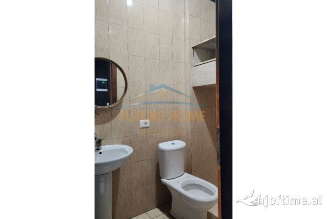 Ambient biznesi me qera 3+1 ne Tirane - 550 Euro