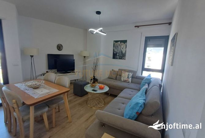 Shtepi ne shitje Apartament ne Tirane, 2+1, Mobilimi E mobiluar, Pagesa 149,000  Euro.