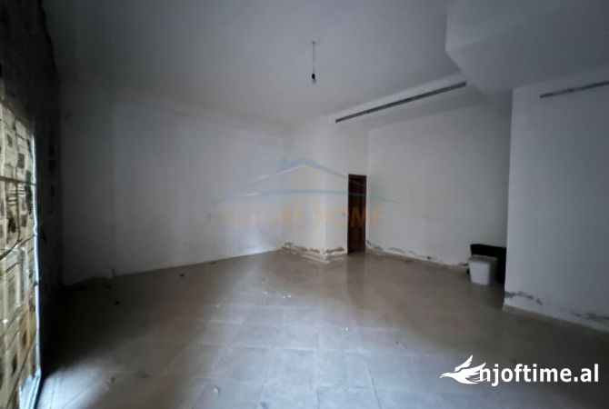 Ambient biznesi ne shitje 1+1 ne Tirane - 78,200 Euro