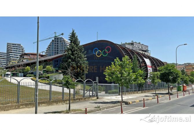 Ambient biznesi ne shitje 1+1 ne Tirane - 78,200 Euro