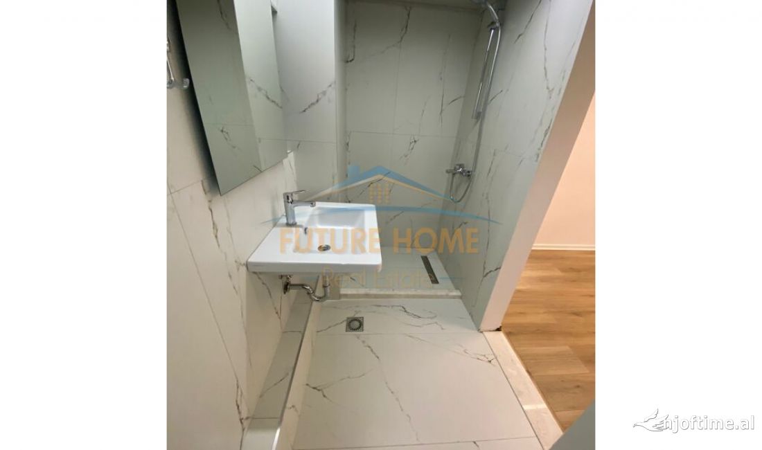 Qera , Ambjent Biznesi , Porcelan 