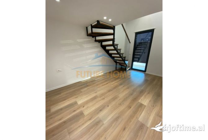 Qera , Ambjent Biznesi , Porcelan 