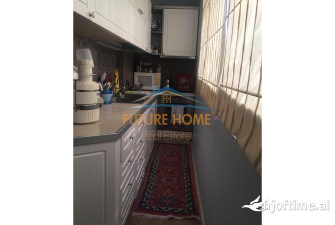 Shtepi me qera 2+1 ne Tirane - 700 Euro