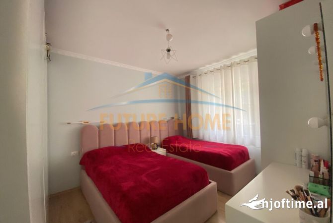Shtepi ne shitje Apartament ne Tirane, 1+1, Mobilimi E mobiluar, Pagesa 130,000  Euro.