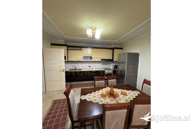 Shtepi me qera 2+1 ne Tirane - 500 Euro