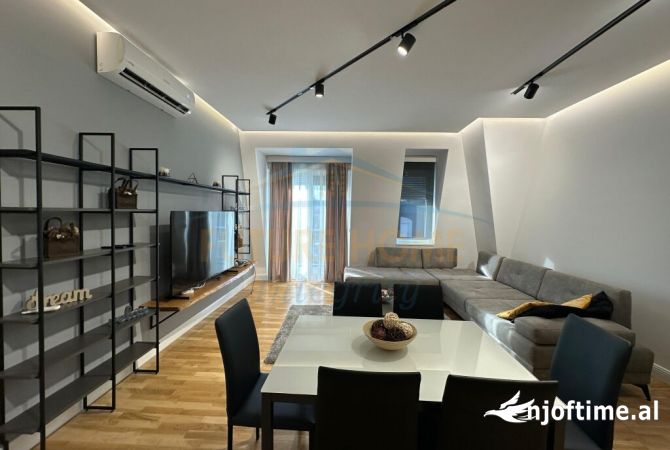 Shtepi me qera Apartament ne Tirane, 2+1, Mobilimi E mobiluar, Pagesa 1,800  Euro.