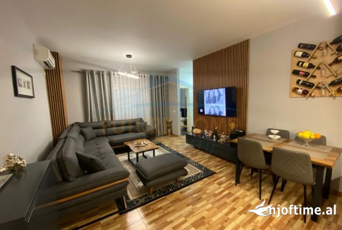 Shtepi me qera Apartament ne Tirane, 1+1, Mobilimi E mobiluar, Pagesa 450  Euro.