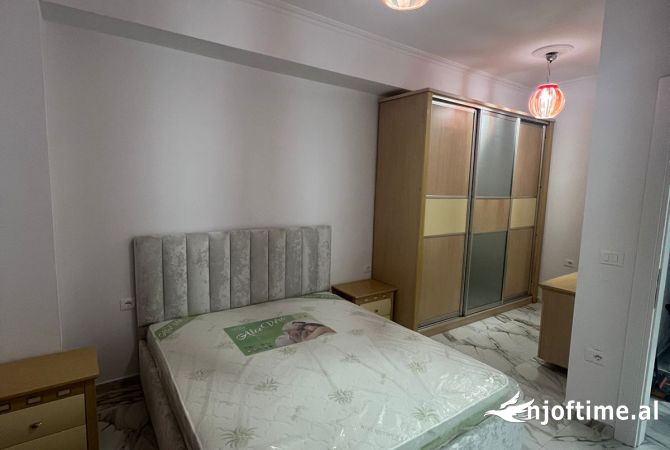 Shtepi me qera 2+1 ne Tirane - 750 Euro