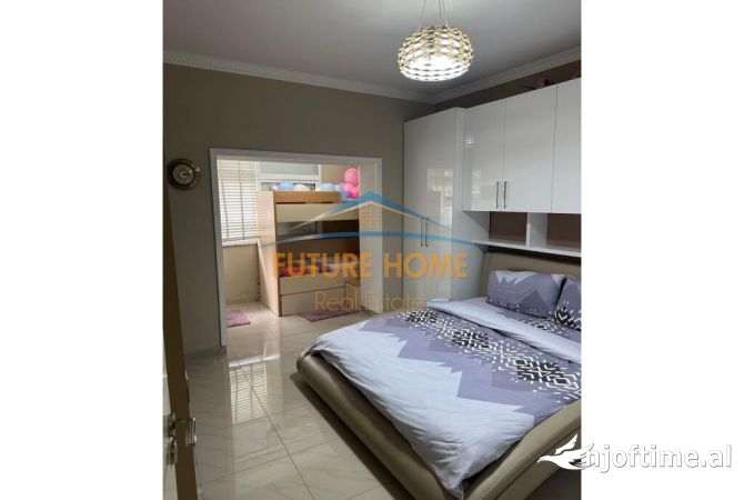 Shtepi ne shitje Apartament ne Tirane, 1+1, Mobilimi E mobiluar, Pagesa 120,000  Euro.