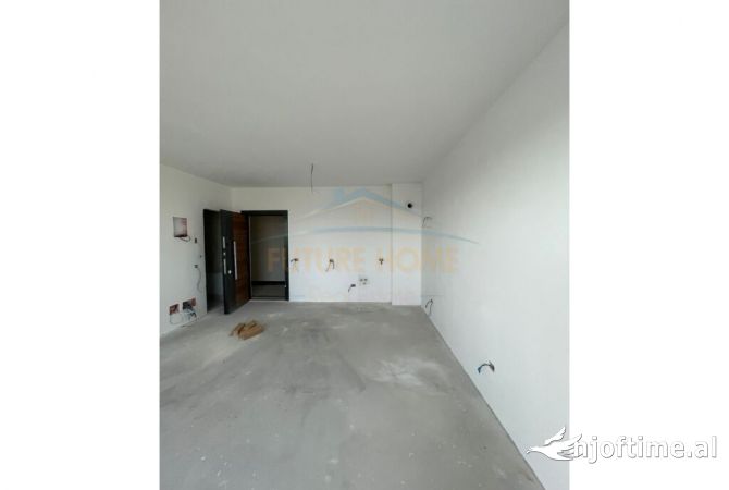 Shtepi ne shitje Apartament ne Tirane, 1+1, Mobilimi Bosh, pa mobiluar, Pagesa 67,000  Euro.