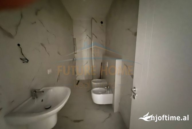 Shtepi me qera 2+1 ne Tirane - 700 Euro