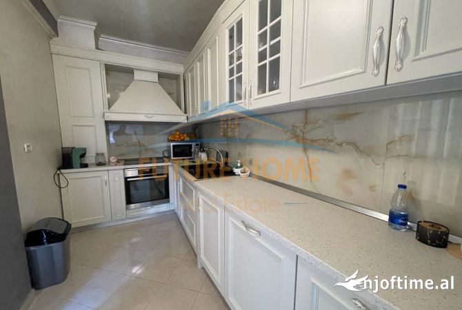 Shtepi ne shitje Apartament ne Tirane, 1+1, Mobilimi E mobiluar, Pagesa 128,000  Euro.