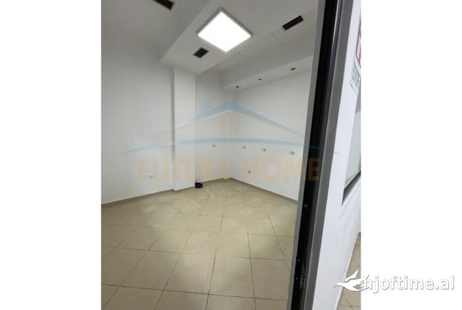 Qera , Ambjent Biznesi Rruga e Kavajes , Tirane