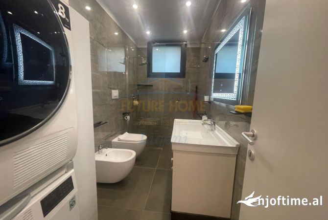 Shtepi me qera 2+1 ne Tirane - 1,700 Euro