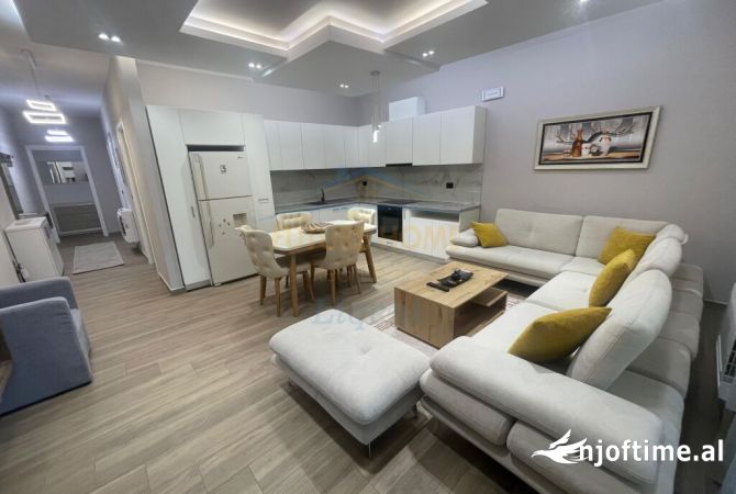 Shtepi me qera Apartament ne Tirane, 2+1, Mobilimi E mobiluar, Pagesa 1,700  Euro.
