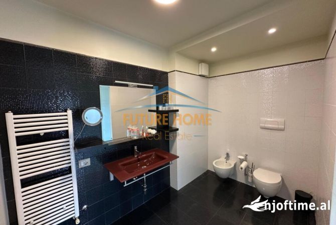 Qera , Ambjent Biznesi , Blloku, Tirane 