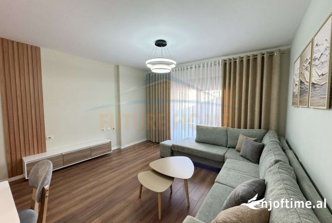 Shtepi ne shitje Apartament ne Tirane, 2+1, Mobilimi E mobiluar, Pagesa 145,000  Euro.