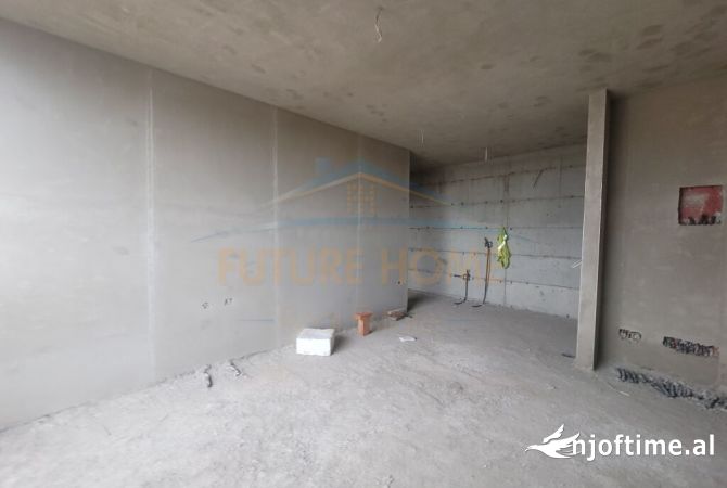 Shtepi ne shitje Apartament ne Tirane, 1+1, Mobilimi Bosh, pa mobiluar, Pagesa 107,000  Euro.