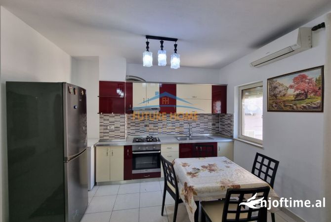 Shtepi me qera Apartament ne Tirane, 2+1, Mobilimi E mobiluar, Pagesa 520  Euro.