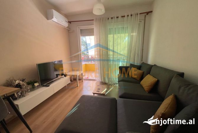 Shtepi me qera Apartament ne Tirane, 1+1, Mobilimi E mobiluar, Pagesa 500  Euro.