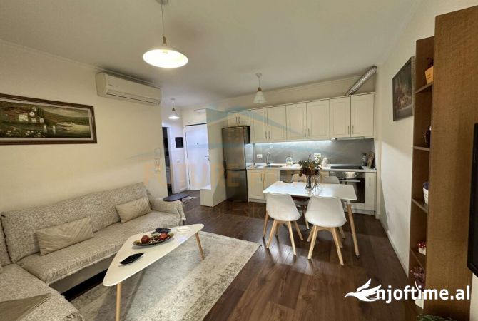 Shtepi me qera 1+1 ne Tirane - 750 Euro