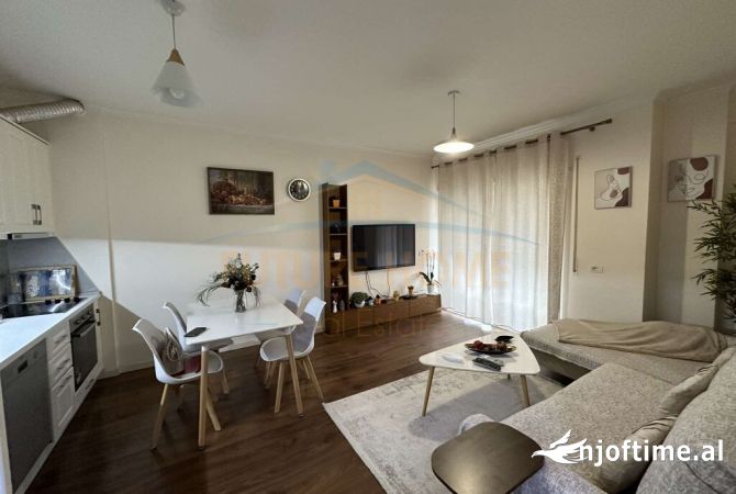Shtepi me qera 1+1 ne Tirane - 750 Euro
