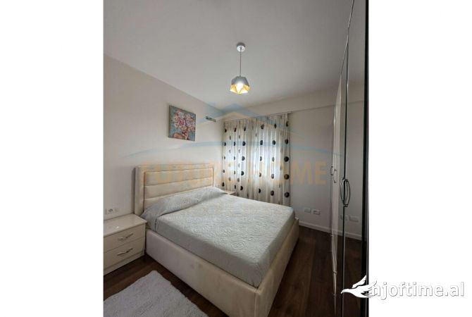 Shtepi me qera Apartament ne Tirane, 1+1, Mobilimi E mobiluar, Pagesa 750  Euro.